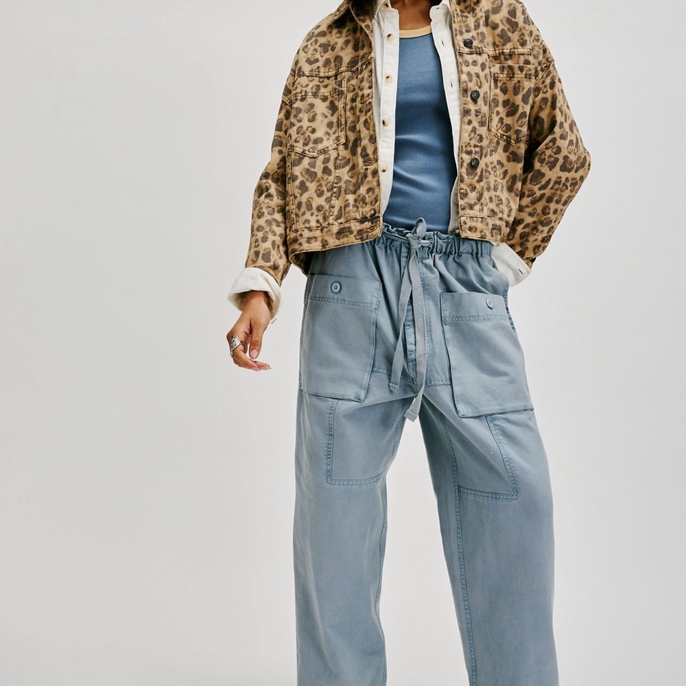 Free People NWOT River Stone Pants in Autumn Sky Size Small.